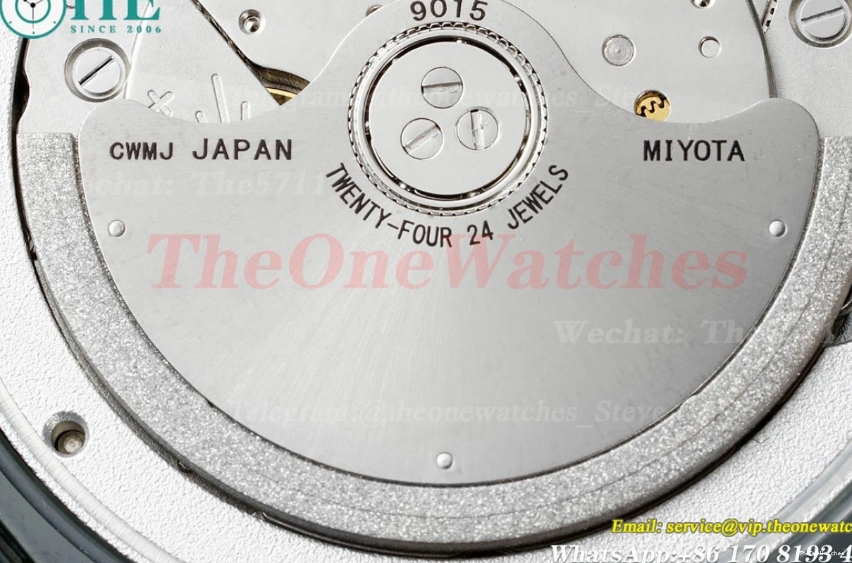 5711 AMGF RU MY9015 Green Nautilus AET Cer Dial 40mm Textured 0409